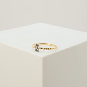 Anel Menina Em Ouro Branco e Brilhante Ouro 18k