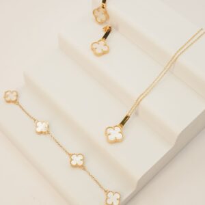 Conjunto Trevo Em Madrepérola Ouro 18k
